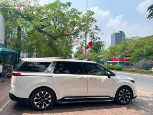 Xe Kia Carnival Signature 2.2D 2022