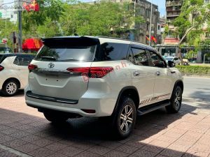 Xe Toyota Fortuner 2.7V 4x2 AT 2020