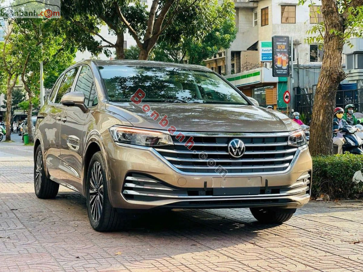 Volkswagen Viloran Luxury