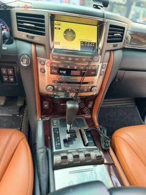 Xe Lexus LX 570 2011