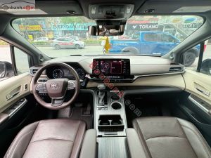 Xe Toyota Sienna Platinum 2.5 AT 2020