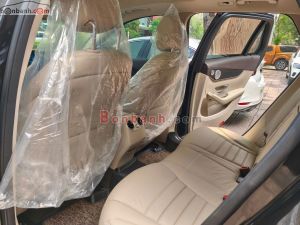 Xe Mercedes Benz GLC 300 4Matic 2020