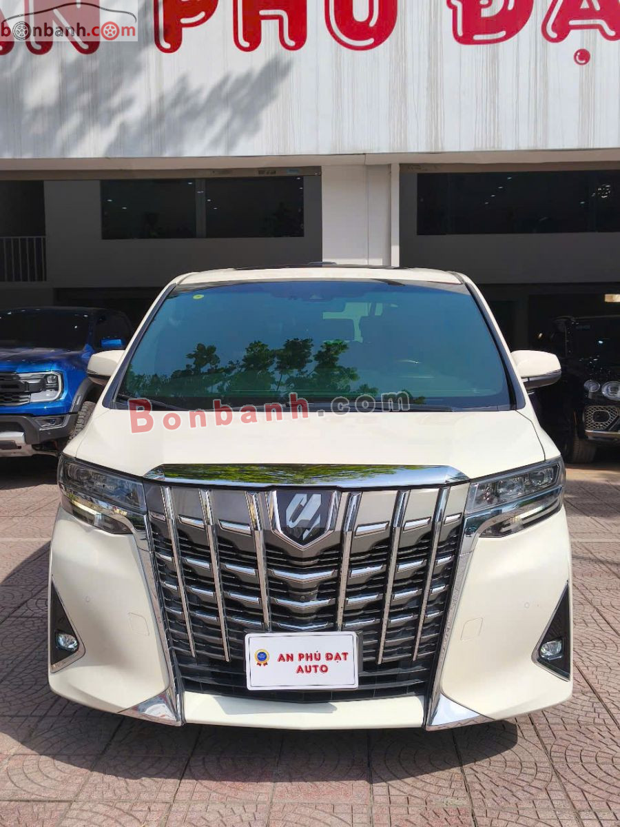 Toyota Alphard Luxury Executive Lounge