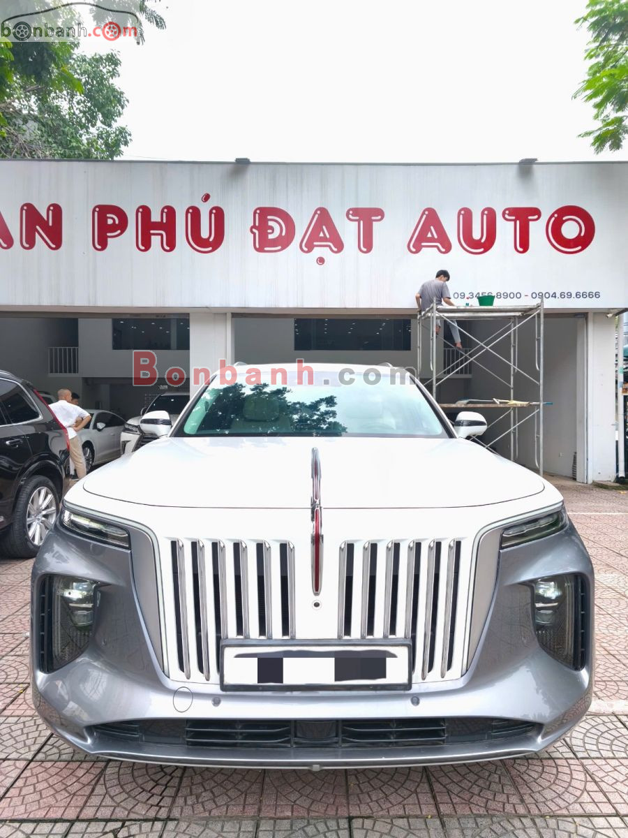 Hongqi E-HS9 Flagship