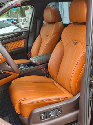 Xe Bentley Bentayga 4.0 V8 2021