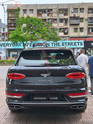 Xe Bentley Bentayga 4.0 V8 2021