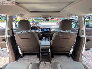 Xe Volkswagen Viloran Luxury 2024