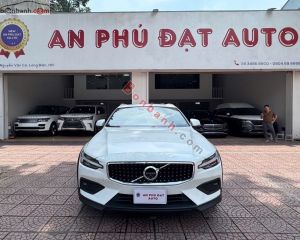 Xe Volvo V60 Cross Country B5 AWD 2022