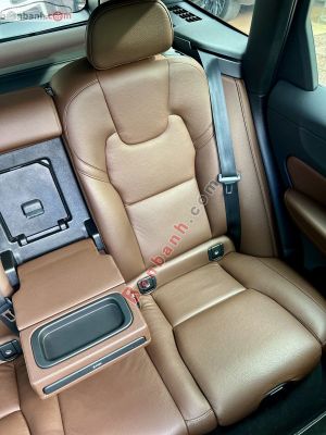 Xe Volvo XC60 Inscription B6 AWD 2021