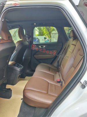 Xe Volvo XC60 Inscription B6 AWD 2021