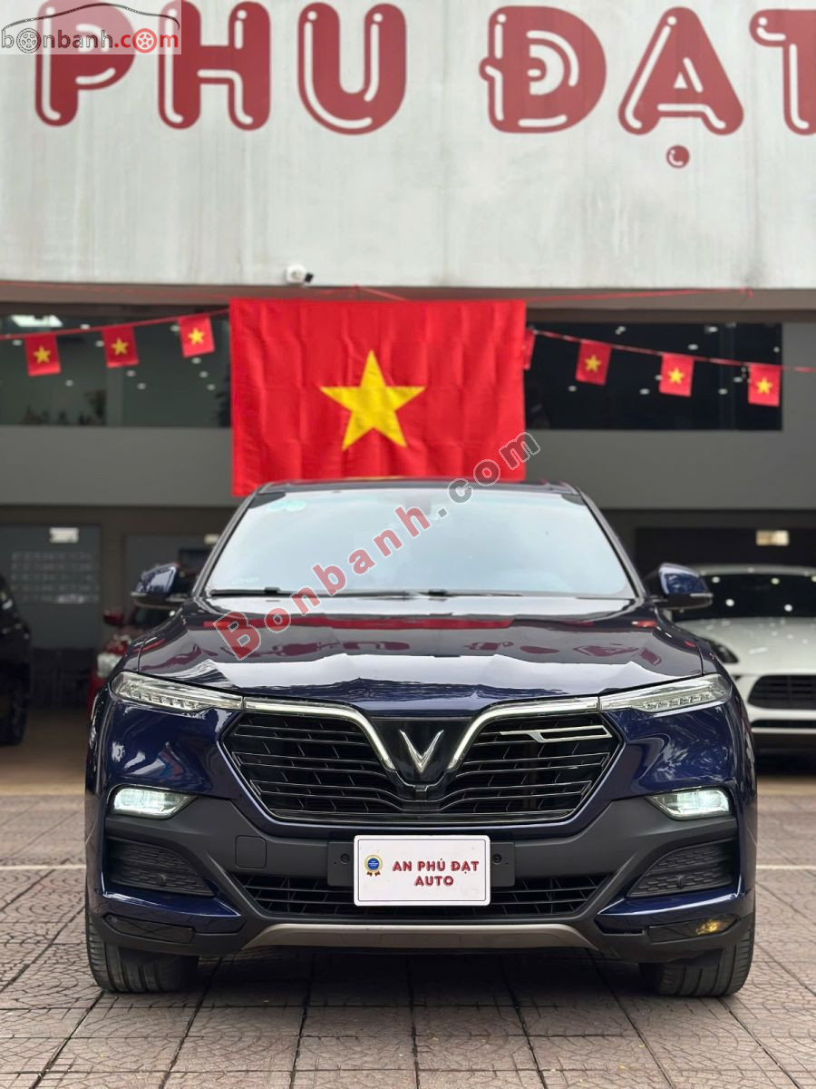 VinFast Lux SA 2.0 Base 2.0 AT 2021