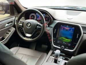 Xe VinFast Lux SA 2.0 Base 2.0 AT 2021