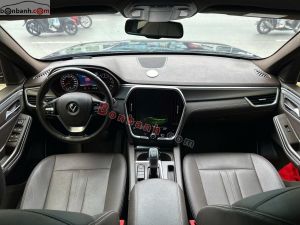 Xe VinFast Lux SA 2.0 Base 2.0 AT 2021