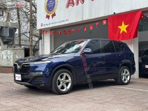 Xe VinFast Lux SA 2.0 Base 2.0 AT 2021