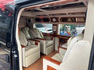 Xe Ford Transit Limousine 2016