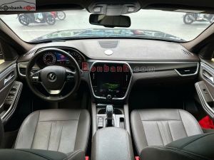 Xe VinFast Lux SA 2.0 Base 2.0 AT 2021