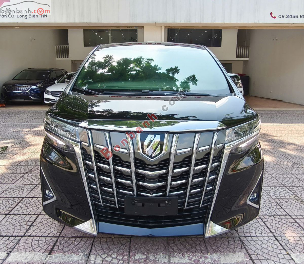 Toyota Alphard Luxury Executive Lounge